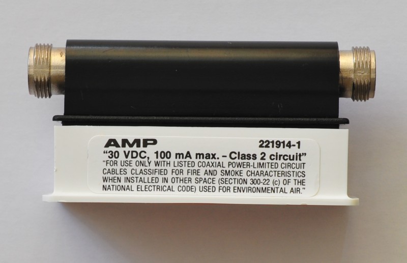 AMP 221914-1 in original packaging